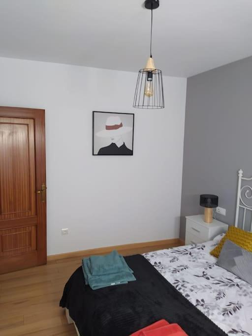 Apartamento La Torre Del Reloj Ponferrada Exterior foto